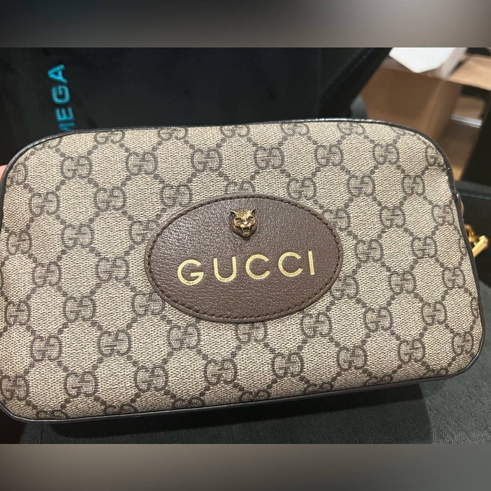 Gucci neo Messenger bag